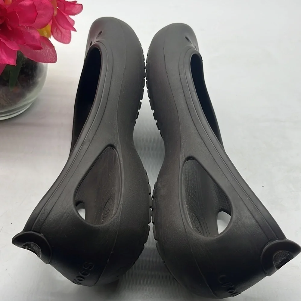Crocs brown ballet flats Sz 11. CR0175A